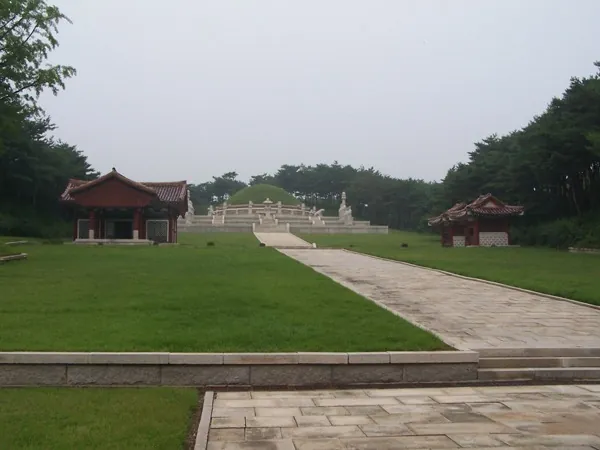 왕건릉(현릉)과 칠릉군